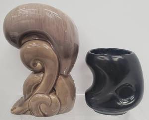 lot 491 image: Vintage MCM Royal Haeger Vase & Mini Amorphic Vase