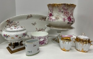 lot 528 image: Assortment of Porcelain China Pieces including Limoges, Haviland, Rd Alton & More