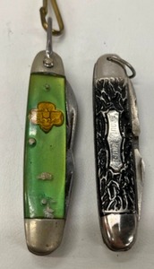 lot 533 image: Vintage Boy Scout & Girl Scout Pocket Knives Collectible
