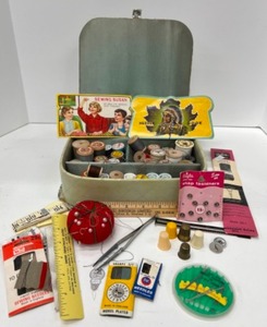 lot 512 image: Vintage Filled SEWING BOX with Needle Books, Wood Spools of Thread & Other Accessories