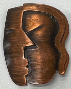 lot 561 image: REBAJES Iconic Copper The Kiss Brooch Pin