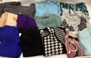 lot 640 image: Lot of Designer CASHMERE Sweaters Ladies Various Sizes