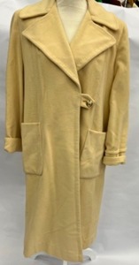 lot 692 image: Vintage Donaldsons Julliard 100% Cashmere Coat in Cream Ladies M