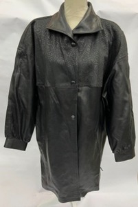 lot 654 image: Vintage VERA PELLE Ladies Mixed Leather Jacket