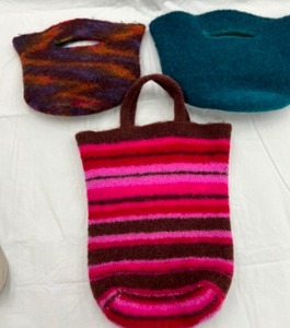 lot 662 image: Vintage Lot of WOOL Felted Bags Handcrafted