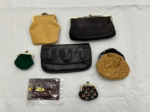 lot 665 image: Vintage Lot of Kiss Lock COIN Purses and Wallets including a vintage COACH
