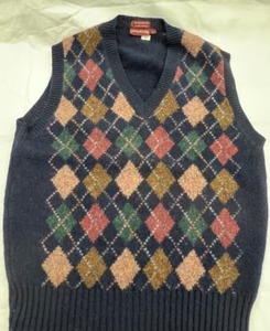 lot 673 image: Vintage Chaps Ralph Lauren Wool Sweater Vest Size L