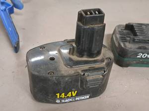 lot 919 image: Black & Decker 14.4V Cordless Tool Battery PS140