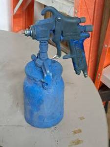 lot 899 image: Air Sprayer