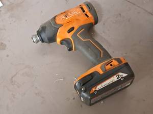 lot 900 image: Ridgid 18V Drill with Battery