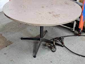 lot 924 image: 48 Pedestal Office Conference Table