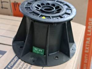 lot 935 image: Lot of (10) Elmich VersiJack 117-201mm Polypropylene Raised Floor Pedestal VJ-F4