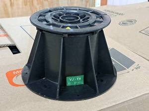 lot 933 image: Lot of (15) Elmich VersiJack 117-201mm Polypropylene Raised Floor Pedestal VJ-F4