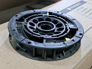 lot 931 image: Lot of (180) Elmich VersiJack 1 Polypropylene Raised Floor Pedestal SP3-3
