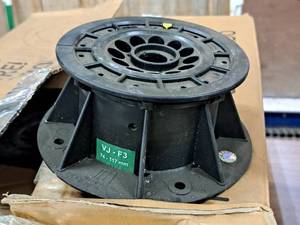 lot 932 image: Lot of (26) Elmich VersiJack 74-117mm Polypropylene Raised Floor Pedestal VJ-F3