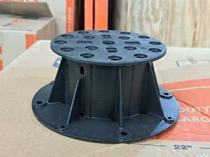 lot 960 image: Lot of (42) Bison 85-140mm Polypropylene Hanging Garden Pedestal BC-4
