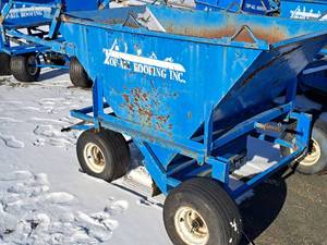 lot 848 image: Heavy Duty Spreader 4-wheel