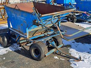 lot 849 image: Heavy Duty Spreader 4-wheel