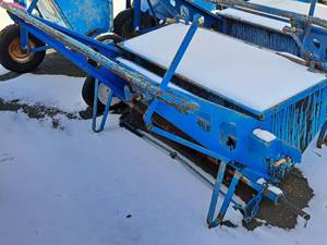 lot 859 image: Spreader