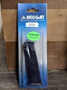 lot 1013 image: Mec-Gar Sig P228 9mm 15-Round Ammo Clip (in original packaging)