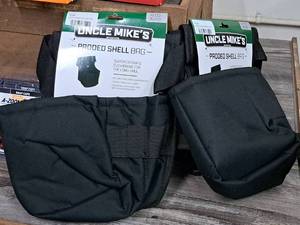 lot 1083 image: Lot of (2) Uncle Mikes Padded Shell Bag