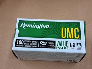 lot 634 image: Lot of (1 Box) Remington UMC .380 Auto 88 gr JHP Centerfire Revolver & Pistol Cartridges 100-count