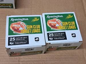lot 758 image: Lot of (2 Boxes) Remington Low Recoil Gun Club Target Loads 12 Gauge 2-34 1oz 8 Shot Plastic Shot Shells 25-count