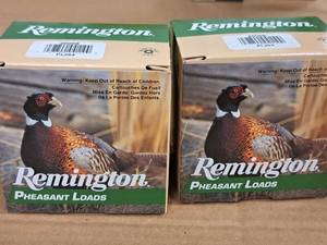 lot 810 image: Lot of (2 Boxes) Remington Pheasant Load 20 Gauge 2-34 1oz 4 Shot Plastic Shotshells 25-count