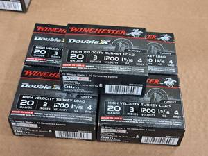 lot 804 image: Lot of (5 Boxes) Winchester Double X Turkey 20 Gauge 3 1-516oz 4 Shot High Velocity Turkey Load Shotshells 10-count