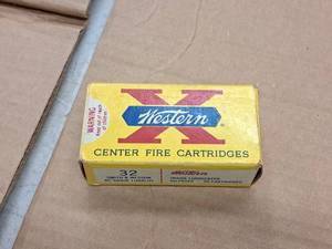 lot 945 image: Lot of (1 Box) Western 32 Smith & Wesson 85 gr Lubaloy Cartridges 50-count