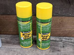 lot 1138 image: Lot of (2) Remington Rem Oil 4-oz Aerosol Can