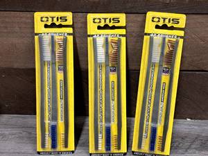 lot 1143 image: Lot of (3) Otis Gun Brush Set 3-pack