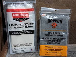 lot 1147 image: Birchwood Casey Lead Remover & Polishing Cloth, Hoppes No. 9 Gun & Reel Silicone Cloth