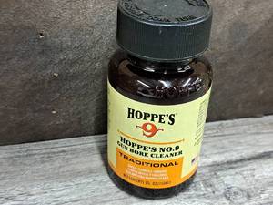 lot 1123 image: Hoppes No. 9 5-oz Traditional Gun Bore Cleaner