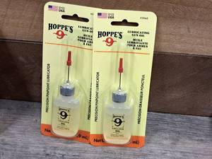 lot 1121 image: Lot of (2) Hoppes No. 9 Lubricating Gun Oil 3060
