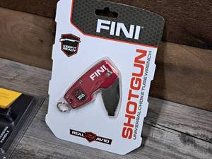 lot 1115 image: Fini Real Avid Shotgun Universal Choke Tube Wrench