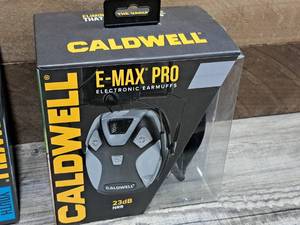 lot 1208 image: Caldwell E-Max Pro Electronic 23dB NRR Earmuffs
