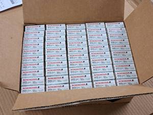 lot 842 image: Lot of (1 Case) Winchester 223 REM 55 gr FMJ Rounds 1000-count
