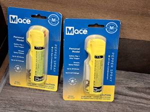 lot 1289 image: Lot of (2) Mace Pepper Spray Personal Model