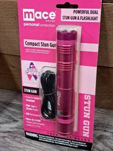 lot 1301 image: Mace Compact Stun Gun & Flashlight