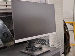 lot 1360 image: HP 23.8 24mh Display
