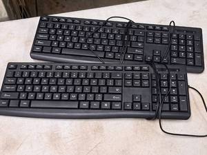 lot 1365 image: Lot of (2) Wired Computer Keyboards