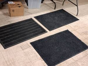 lot 1407 image: Lot of (3) Rubber Back Floor Mat