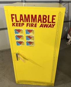 Lab Safety 2324 Locking Flammable Safety Supply Storage Cabinet 16 Gallon - In Good Condition No Key - Can be purchased online $5.00