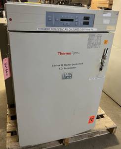 WOW MSRP $9,000 Thermo Forma 3110 Series II Water Jacketed CO2 Incubator - In Great Working Condition Guaranteed To Work