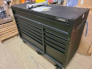 New 56in 18 Drawer Heavy Duty Husky Tool Chest