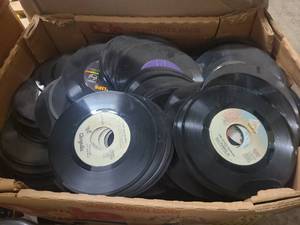 Large amount of vintage records for radio station and demo use