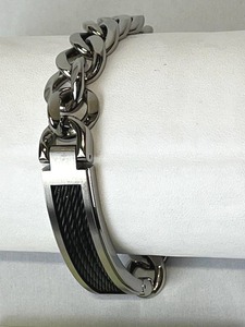 lot 15 image: Titanium Mens Bracelet ($510 MSRP)
