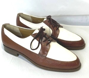 lot 33 image: Vintage Gucci (Age of Knights Logo) Sport Swede Mens 42M (US Size 9) Dress Shoes (111-5078)