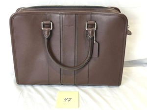 lot 47 image: New (with tags) COACH Leather Mahogany 2 Way Shoulder Briefcase (F72309) - $600 MSRP)